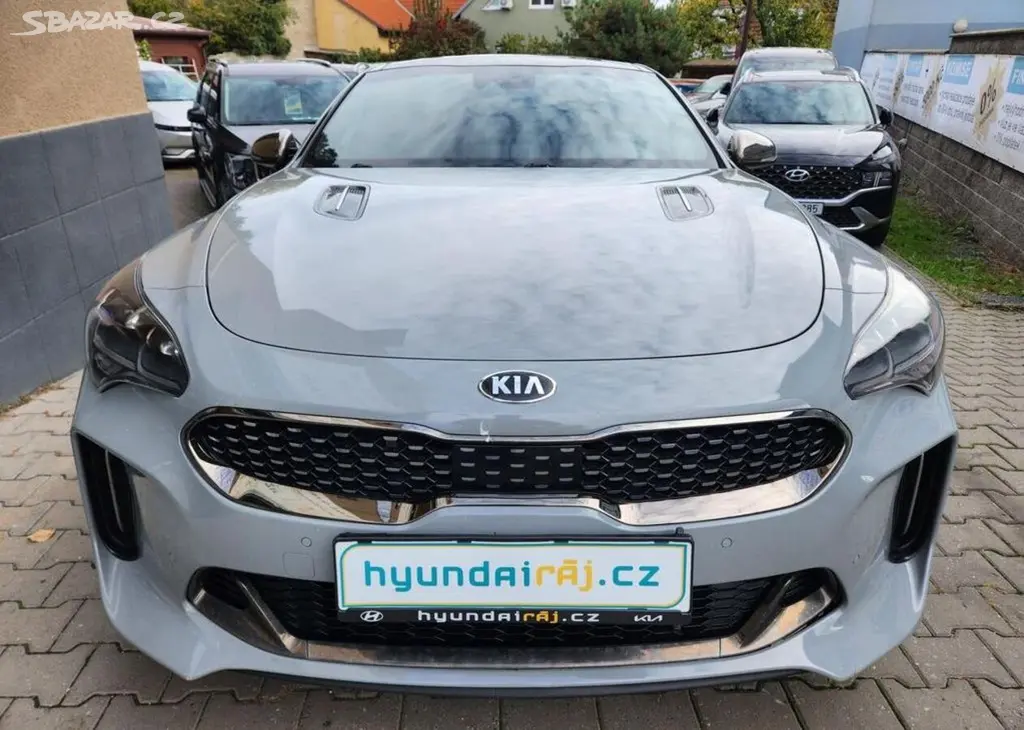 Kia Stinger 3.3-GT-RED KŮŽE-AUTOMAT